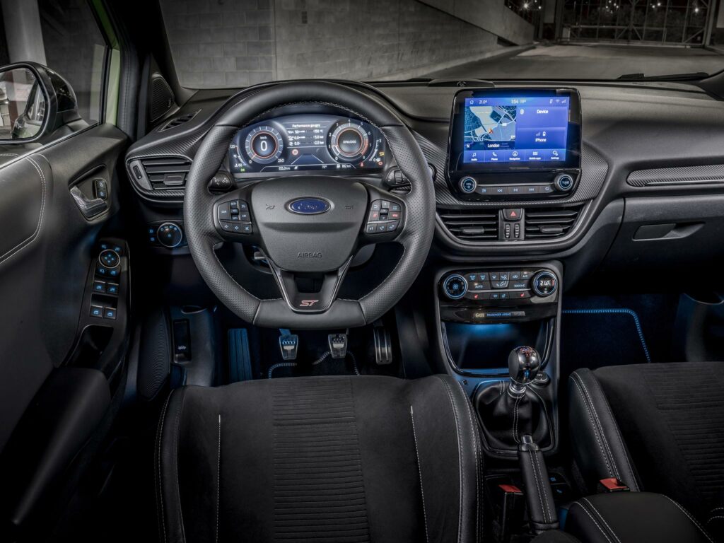 ford-puma-st-interior