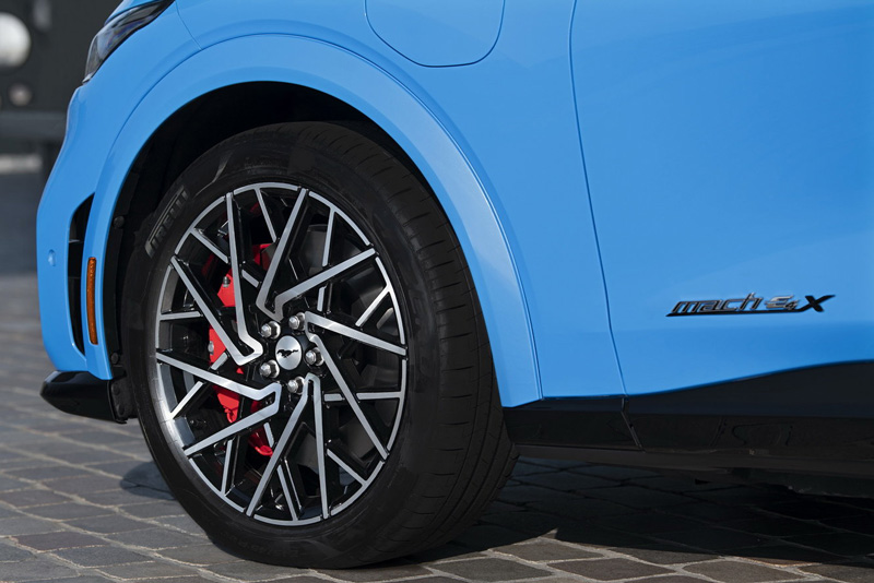 ford-mustang-mach-e-gt-wheel