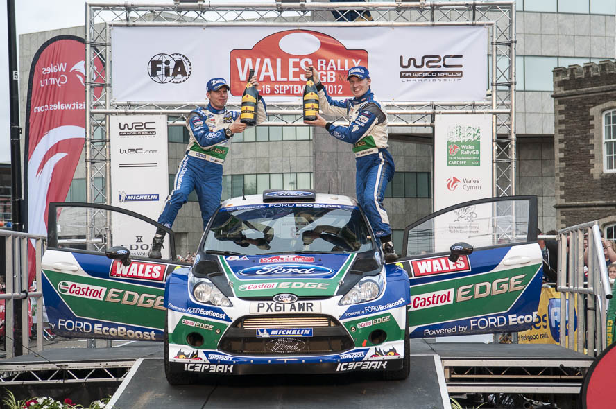 ford-rally-podio