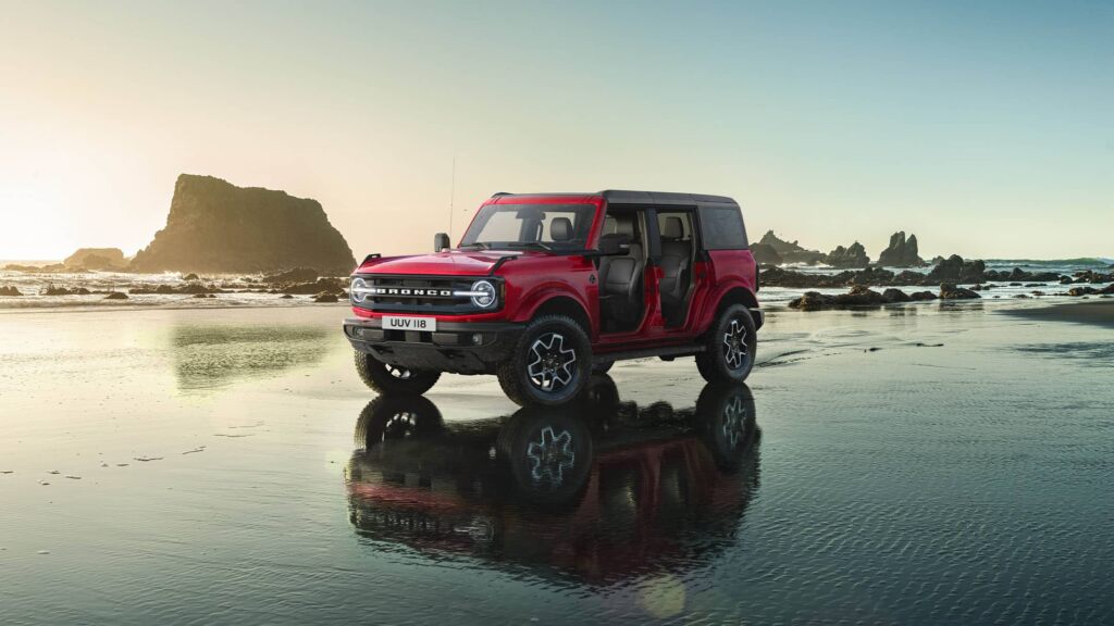 Ford-bronco-eu-15_U725_Bronco_Ext_Front_34_HPRed_Static_1-16×9-2160×1215.jpg.renditions.original novità di guida di ford bronco