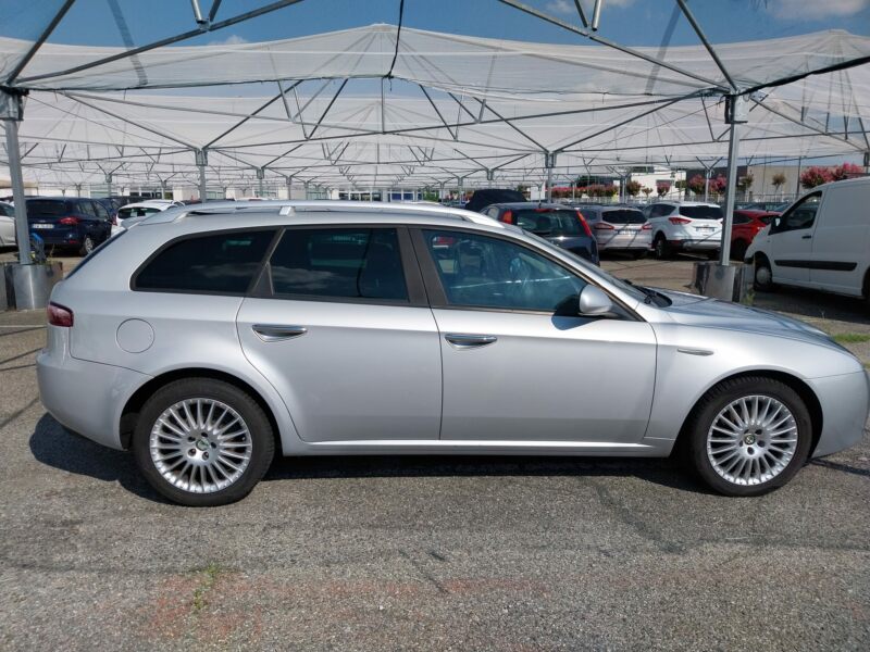 159 SW 1.9 jtdm 16v Distinctive 150cv