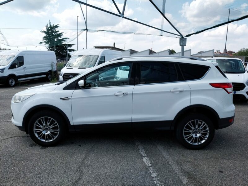 Kuga 2.0 tdci Plus 4wd 140cv powershift
