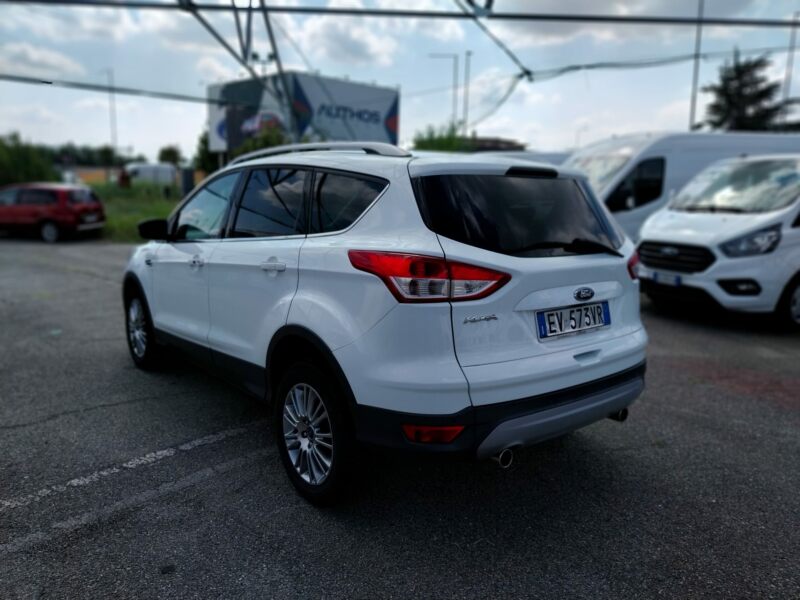 Kuga 2.0 tdci Plus 4wd 140cv powershift