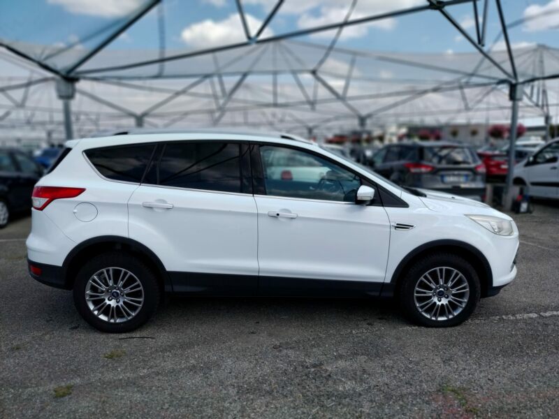 Kuga 2.0 tdci Plus 4wd 140cv powershift