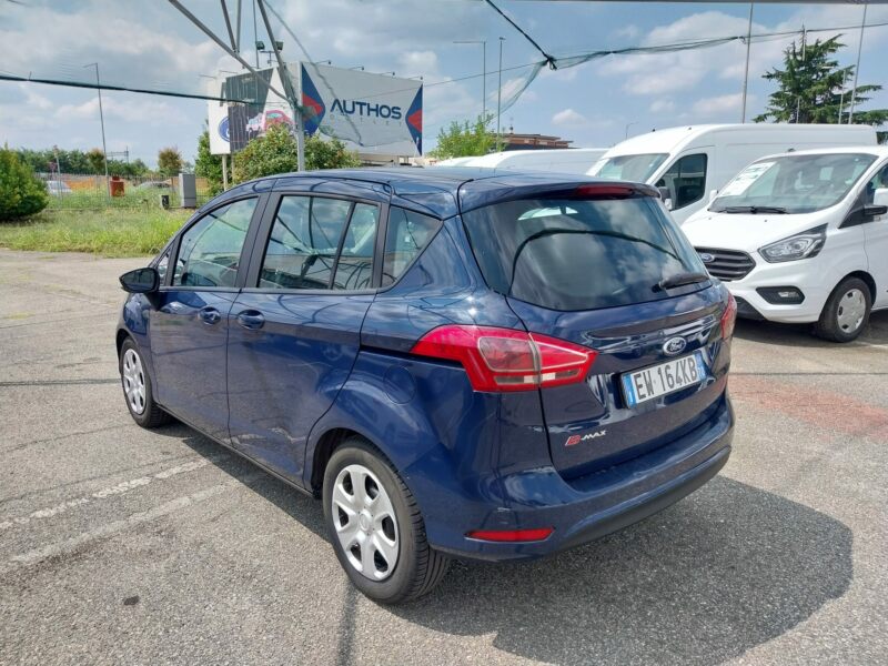 B-Max 1.5 tdci Business Titanium 75cv