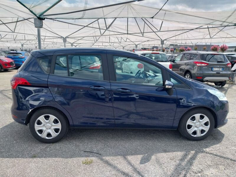 B-Max 1.5 tdci Business Titanium 75cv