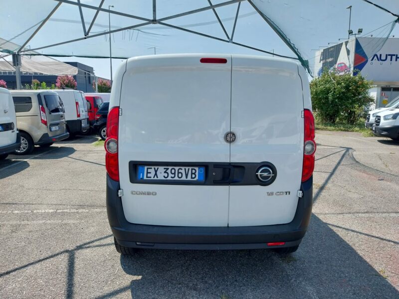 Combo van 1.6 cdti 105cv L2H1