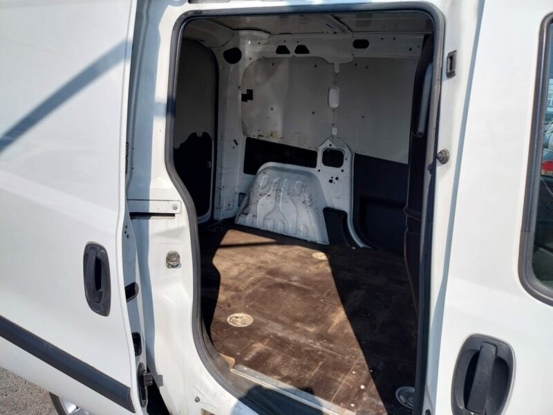 Doblo cargo 1.6 mjt 16v SX 105cv E5 - immagine 3