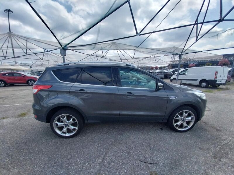 Kuga 2.0 tdci Titanium 4wd 150cv powershift