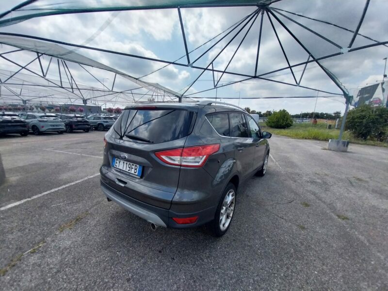 Kuga 2.0 tdci Titanium 4wd 150cv powershift