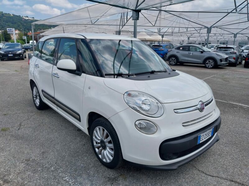 500L Living 1.6 mjt Business 105cv