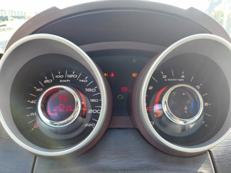 XUV500 2.2 16v W8 awd 7 posti