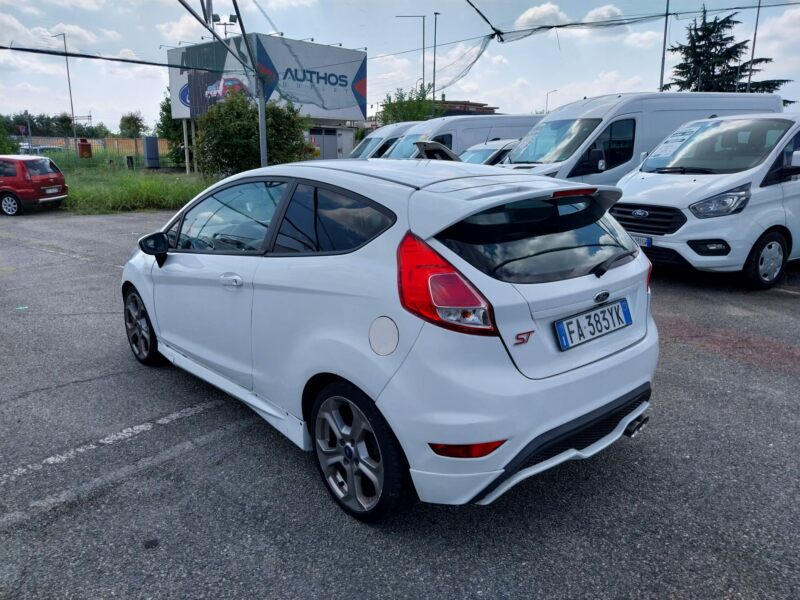 Fiesta 1.6 ST 182cv E6