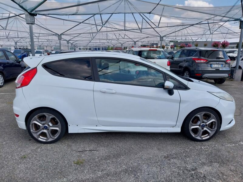 Fiesta 1.6 ST 182cv E6
