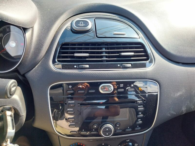 Punto 1.4 natural power Street 70cv