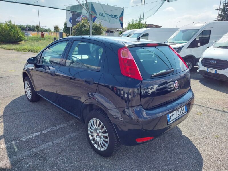 Punto 1.4 natural power Street 70cv
