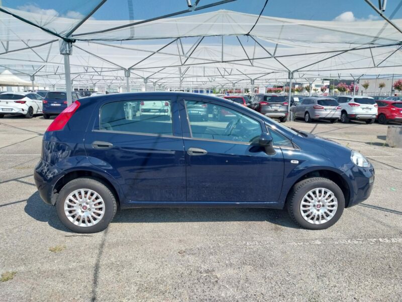Punto 1.4 natural power Street 70cv
